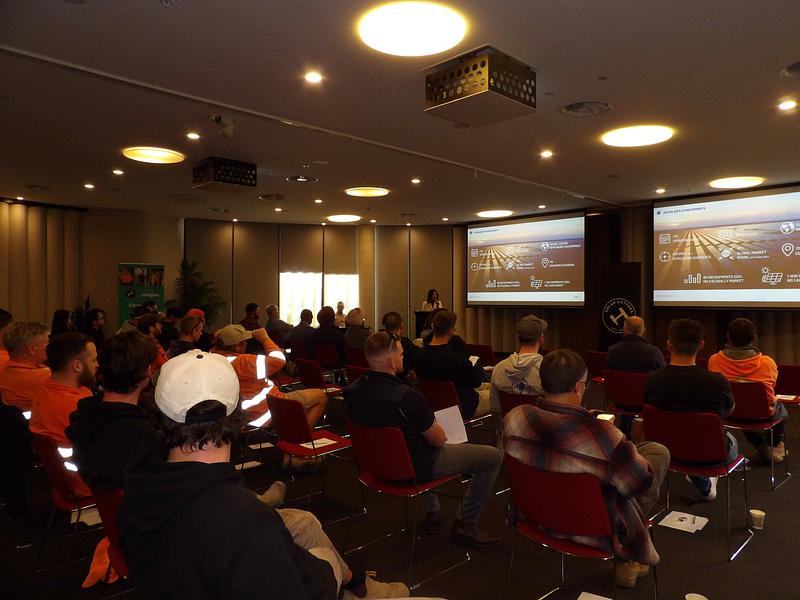 2025 Apr/Oct Roadshow - Photo 2