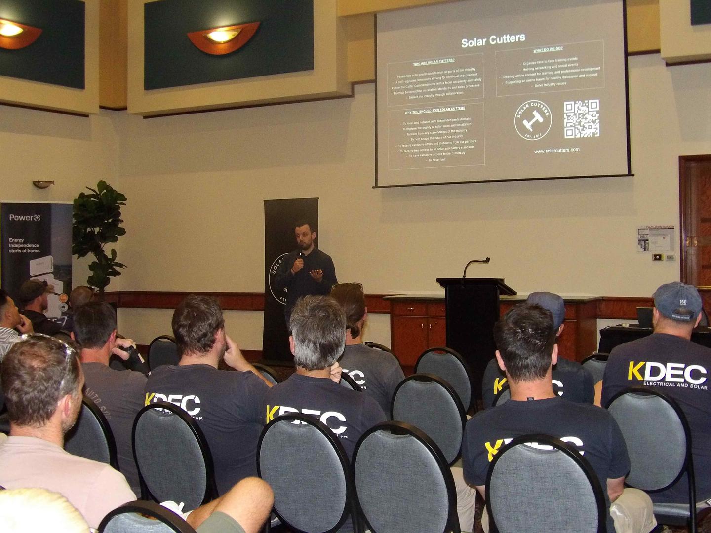 2025 Apr/Oct Roadshow - Photo 18