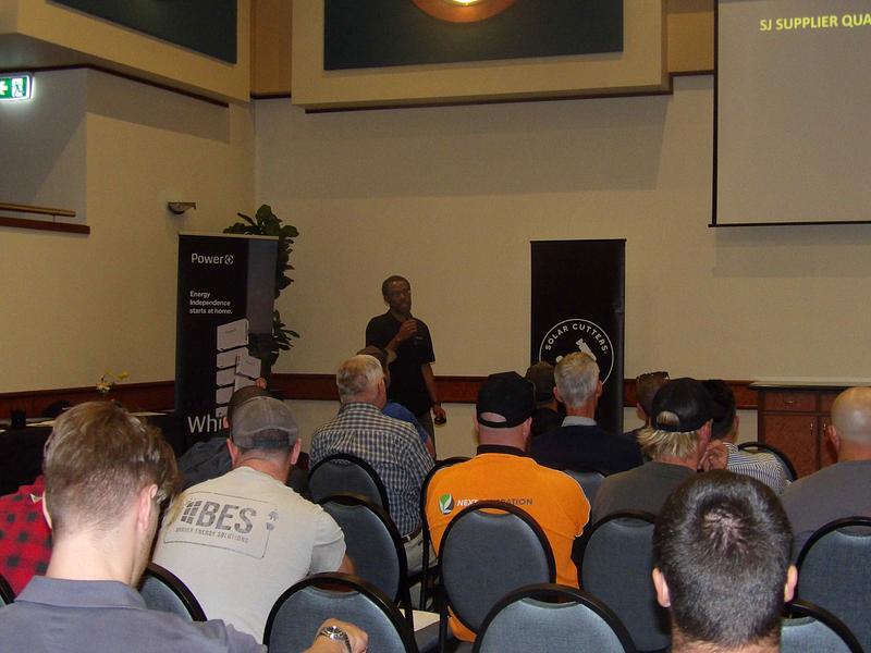 2025 Apr/Oct Roadshow - Photo 20