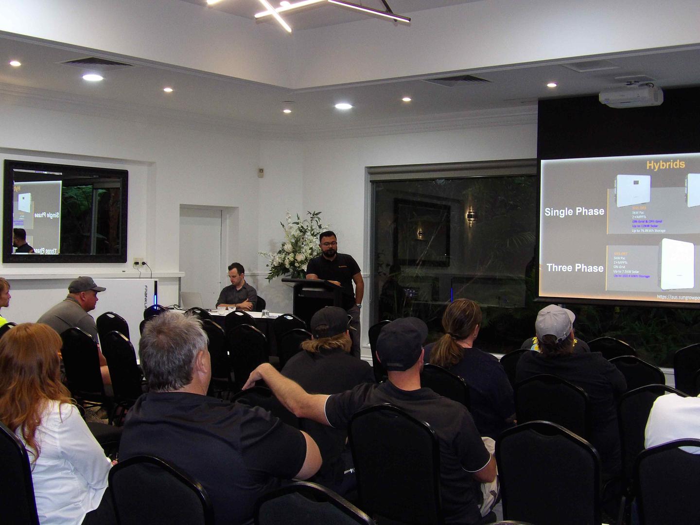 2025 Apr/Oct Roadshow - Photo 35