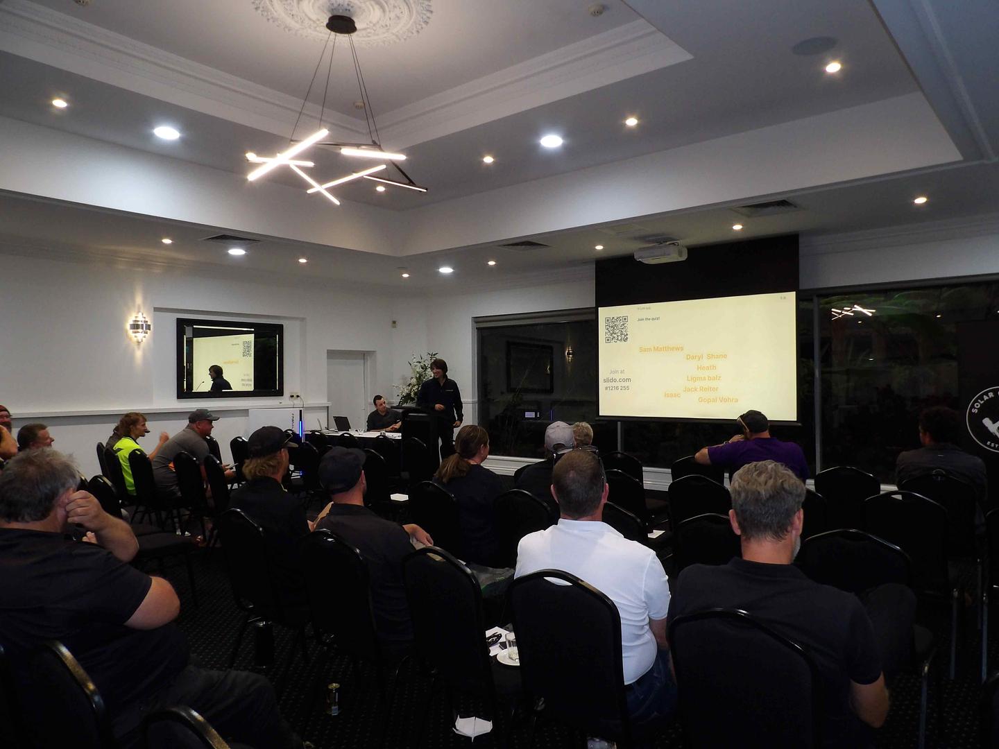 2025 Apr/Oct Roadshow - Photo 36