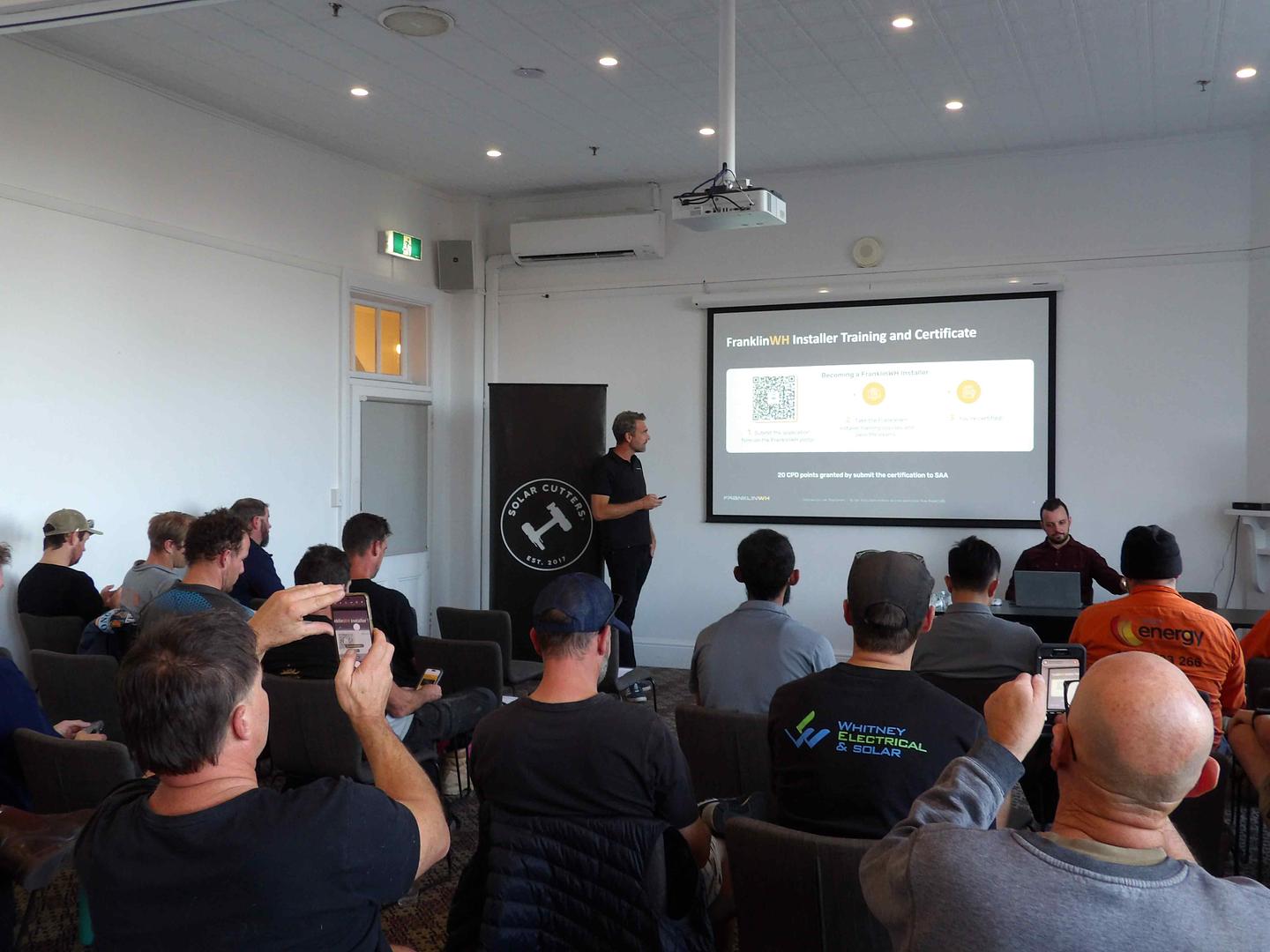 2025 Apr/Oct Roadshow - Photo 83