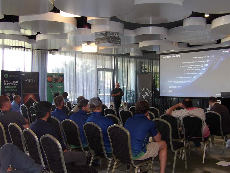 2025 Apr/Oct Roadshow - Photo 106